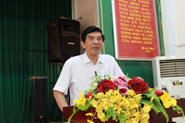 Phó Bí thư Tỉnh ủy, Chủ tịch UBND tỉnh Hoàng Trọng Hải chủ trì Hội nghị.