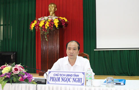 Chủ tịch UBND tỉnh Phạm Ngọc Nghị chủ trì cuộc họp.