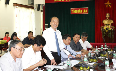Chủ tịch UBND tỉnh Phạm Ngọc Nghị phát biểu tại buổi làm việc