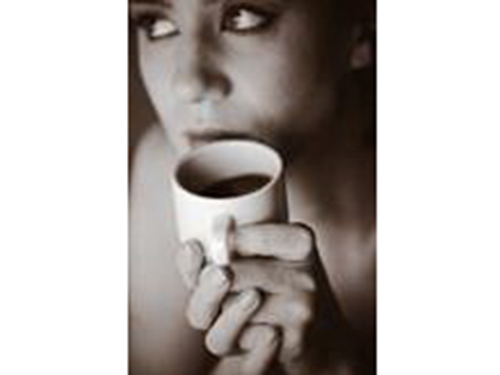 Cà phê có thể tác động lên sự cân bằng hormone trong cơ thể nữ giới. Ảnh: Healthday News&nbsp;