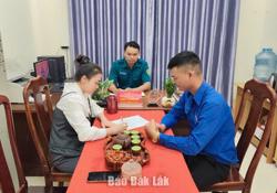 Xã Ea Knuếc có 3 công dân nữ tình nguyện viết đơn nhập ngũ