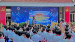 Xét tuyển đại học bằng học bạ: Nên bỏ hay giữ?