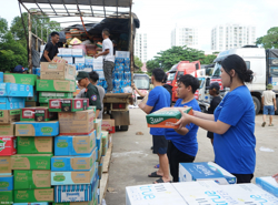 Triệu trái tim hướng về vùng lũ