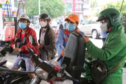 Giá xăng RON 95 tăng 174 đồng/lít