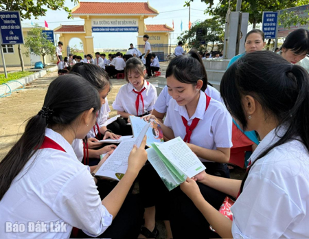 Mang tri thức đến với học sinh khuyết tật, vùng nông thôn