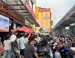 Mở sàn giao dịch vàng để ổn định thị trường