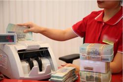 Lãi suất gửi tiết kiệm thấp, ngân hàng "quay xe" huy động vốn qua kênh trái phiếu