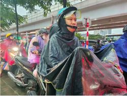 Miền Bắc trời lạnh, miền Trung có mưa to