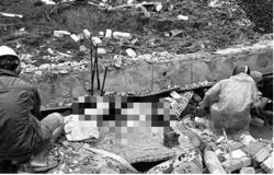 Điều tra vụ sập tường rào khiến 5 người thương vong