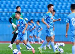 Làm mới tuyến giữa tuyển Việt Nam