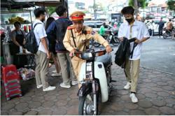 Tuyên truyền an toàn giao thông đến học sinh