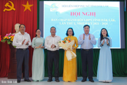 Đồng chí Nguyễn Thị Hồng Thái được bầu giữ chức Chủ tịch Hội LHPN tỉnh