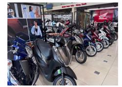 Xe máy Honda tăng giá, các hãng khác giảm