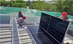 Đề xuất phạt lắp điện mặt trời mái nhà lên tới 20 triệu đồng nếu không thông báo