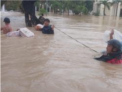 Lũ ở các sông miền Trung diễn biến thế nào khi trời vẫn mưa vừa, mưa to?