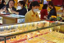 Giá vàng hôm nay 24-11: Vừa mở cửa đã tiếp tục giảm