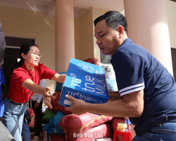 Tiếp tục tập trung mọi nguồn lực để khắc phục hậu quả mưa lũ