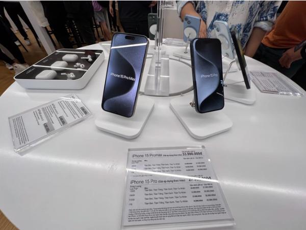 iPhone đời cũ giảm giá mạnh