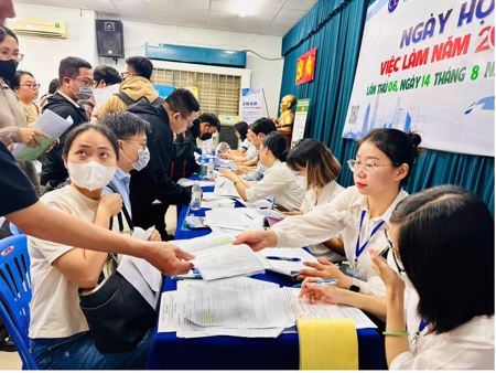 Đối tượng nào được tăng mức hưởng trợ cấp thất nghiệp từ 1-1-2026?