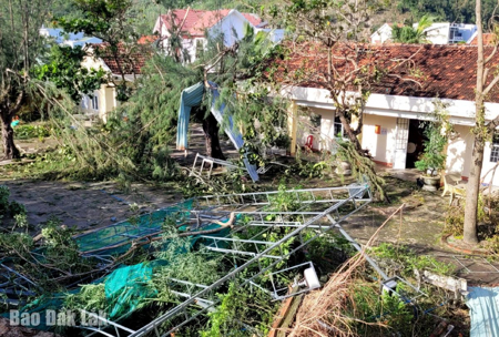 Ngành Giáo dục thiệt hại gần 14 tỉ đồng sau cơn bão số 13