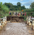 Xã Ea Kiết: Một cầu dân sinh bị sập, Buôn H’Mông bị chia cắt tạm thời