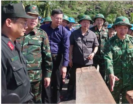 Phó Thủ tướng Trần Hồng Hà kiểm tra công tác khắc phục hậu quả sau bão tại Đắk Lắk