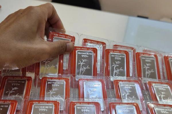 Giá bạc hôm nay 11-12: Tăng gấp đôi từ đầu năm, có nên mua vào lúc này?