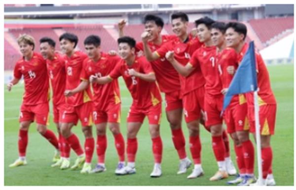 Thủ tướng Phạm Minh Chính chúc mừng tuyển U22 Việt Nam và đội bóng đá nữ