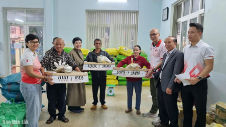 Hỗ trợ người dân Krông Bông tái thiết sản xuất, ổn định đời sống sau mưa lũ