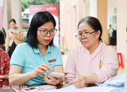 Agribank Chi nhánh Đắk Lắk: Tích cực hỗ trợ hộ kinh doanh chuyển đổi mô hình thuế khoán