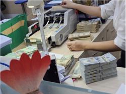 Chiều 19-12, giá USD tự do giảm nhanh, thủng mốc 27.000 đồng