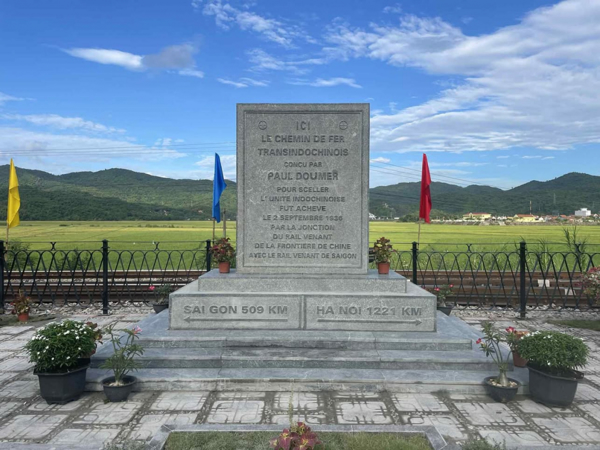 Xếp hạng di tích lịch sử cấp tỉnh Bia ghi dấu mối nối ray cuối cùng đường sắt xuyên Đông Dương tại Km 1221, xã Hoà Xuân