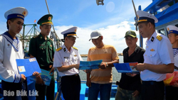 Siết chặt quản lý tàu cá, chống khai thác IUU