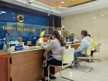 Giá vàng tiếp tục giảm sâu, công ty SJC tạm ngừng giao dịch vàng miếng, vàng nhẫn