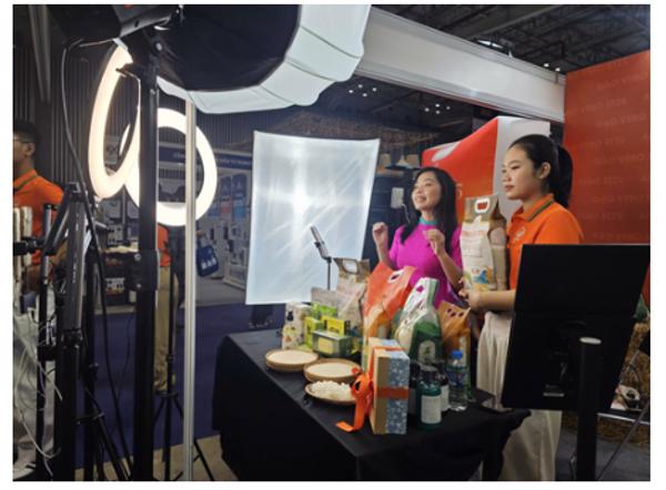 Bịt lỗ hổng hàng giả trên sàn