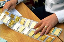 Sáng 6-12, giá vàng miếng SJC vẫn neo cao