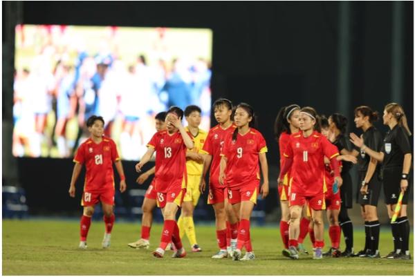 Tuyển nữ Việt Nam sẽ vào bán kết SEA Games với cơ hội ra sao?