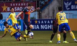 Nỗi lo tuyển thủ Việt Nam dính chấn thương