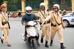 Mức xử phạt một số lỗi vi phạm giao thông thường gặp đối với xe máy