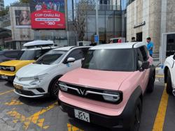 Đề xuất tiếp tục miễn lệ phí trước bạ với ô tô điện đến năm 2027