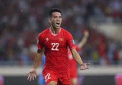 Quả bóng vàng Việt Nam 2024: Tiến Linh hay Hoàng Đức?