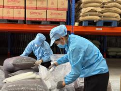 Giá cà phê hôm nay 26-2: Giảm rất mạnh, rời xa đỉnh lịch sử