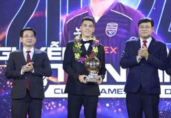 Nguyễn Tiến Linh lần đầu giành Quả bóng Vàng Việt Nam