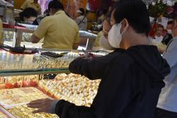 Giá vàng hôm nay, 11-3: Bất ngờ giảm rất mạnh