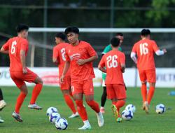 Cạnh tranh công bằng suất đá chính ở tuyển Việt Nam