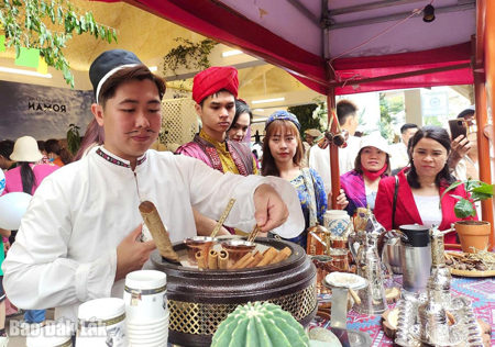 Xúc cảm mùa lễ hội