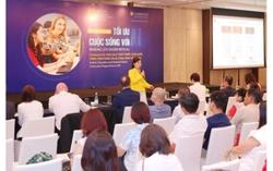 Học sinh cần được dạy "bản lĩnh online" trước khi tiếp xúc AI