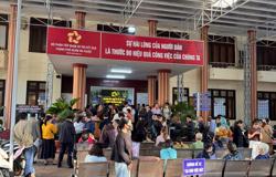 Cẩn trọng với "sốt" đất