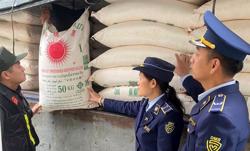 Đường nhập lậu và đường không nhãn mác vẫn buôn bán công khai