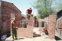 Bảo vệ lao động tự do: Cần "lá chắn" vững chắc